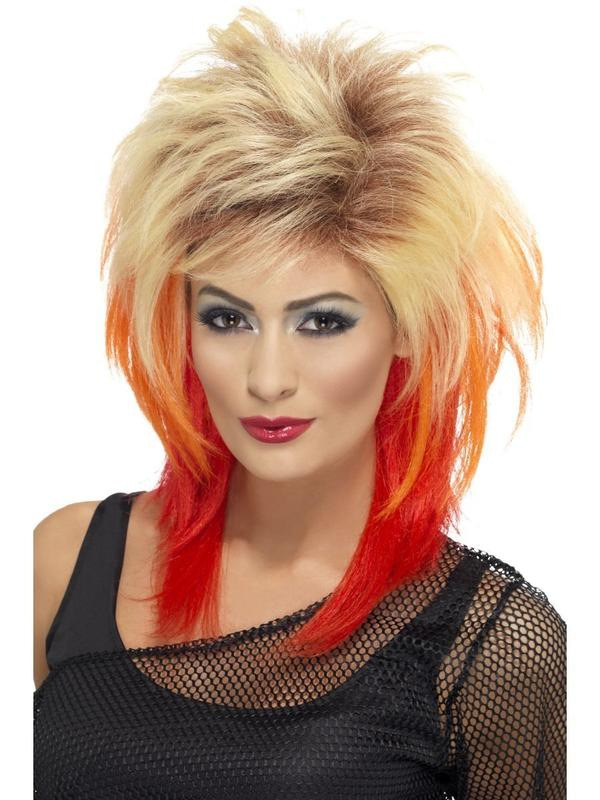 A lady with a carp-shaped wig in the 1980s in the European and American style