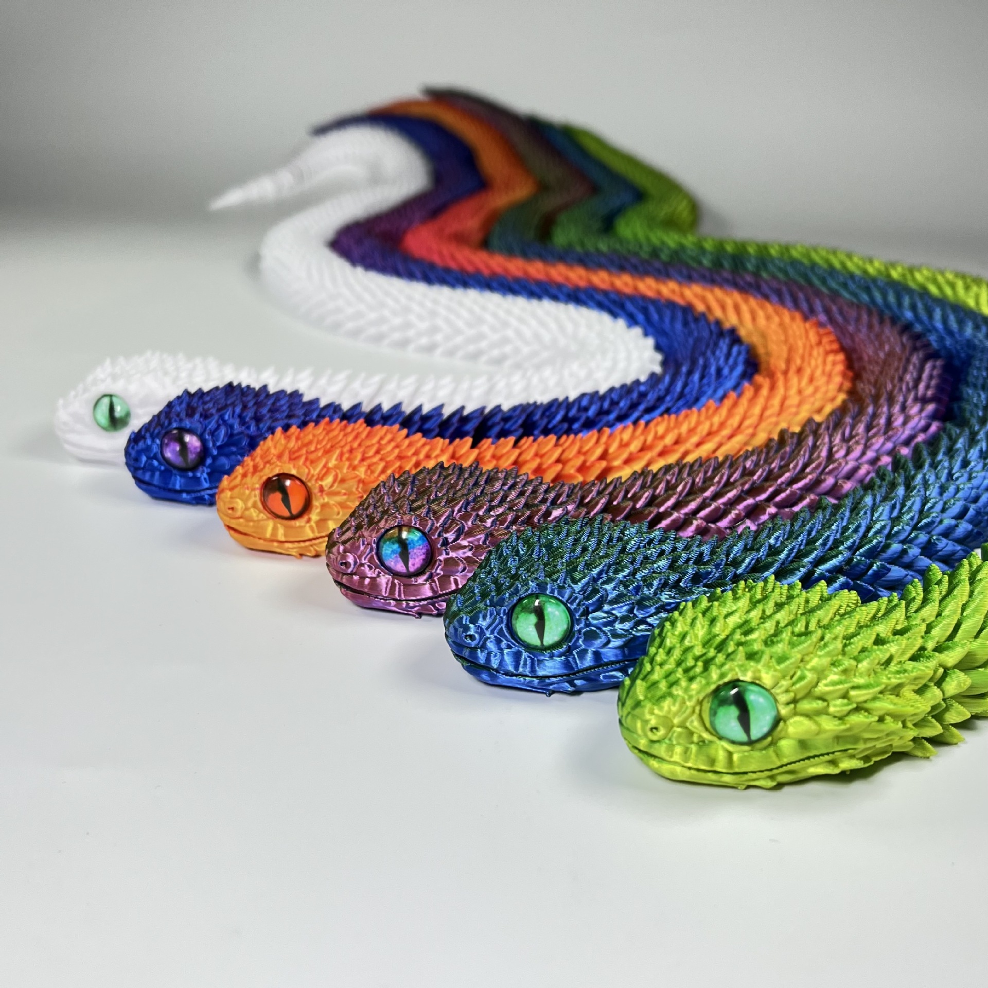 3D-printed Viper multi-joint hands-on model, gift, home decoration, children's toy details Picture