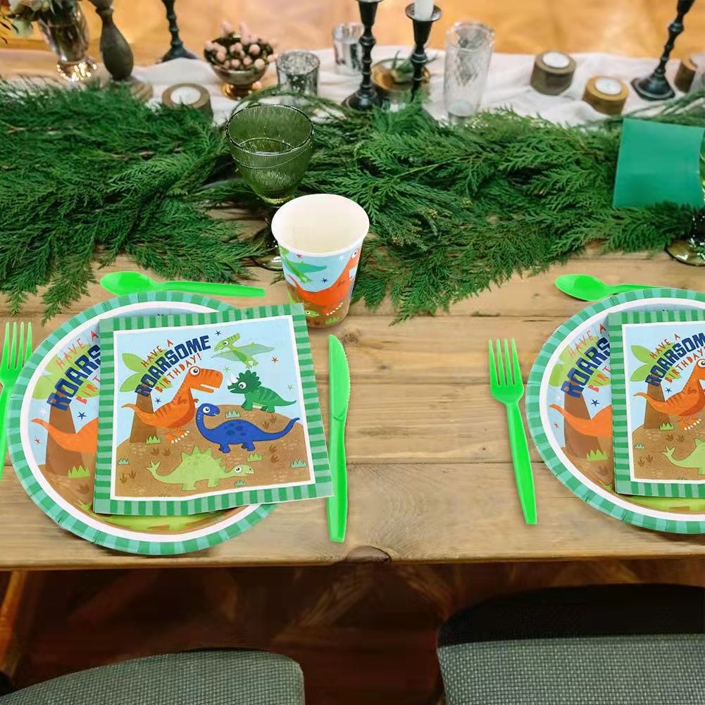 Cross-Border Paper Plate Disposable Picnic Plate Children's Party Dress Up Birthday Cake Paper Plate Plate Dessert Table Arrangement Application Scenario