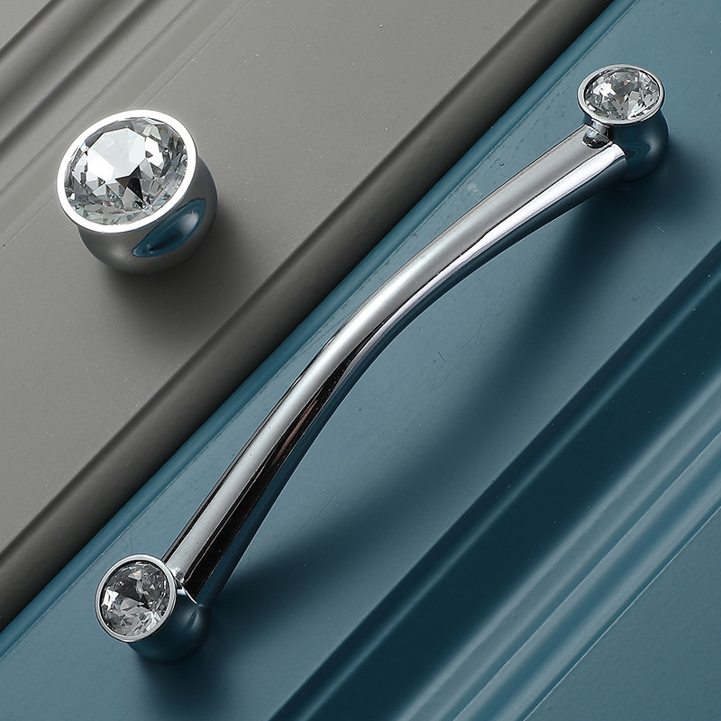 New high-end crystal diamond single-hole handle, light luxury cabinet door and drawer single-hole handle, European-style cabinet and wine cabinet handle details Picture