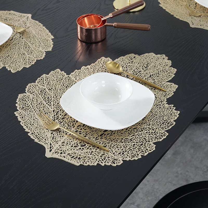 Womy europeo fresco hoja forma set set INS viento simple PVC hotel hogar resistente al agua antideslizante resistente al aceite anti-escaldante resistente al desgaste tapetes decorativos tapetes de aislamiento térmico