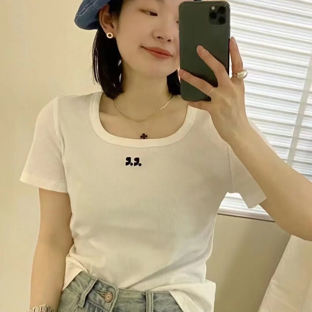 女式T恤实物图