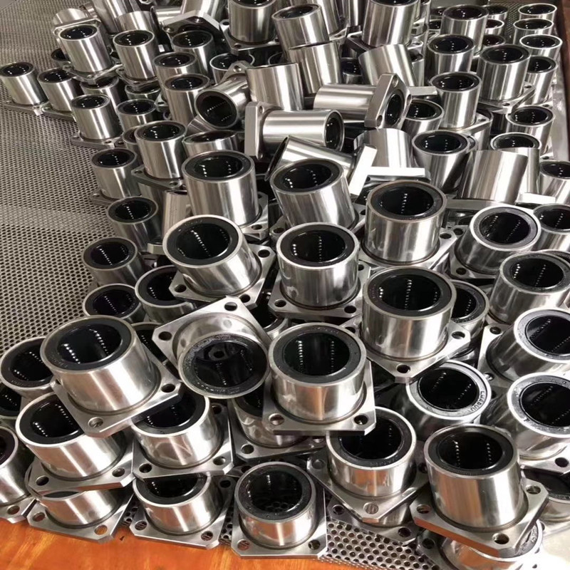 The manufacturer specializes in the production of preferred linear flange bearings LMF, LMK, and LMH, with a variety of non-standard specifications available for selection Application Scenario