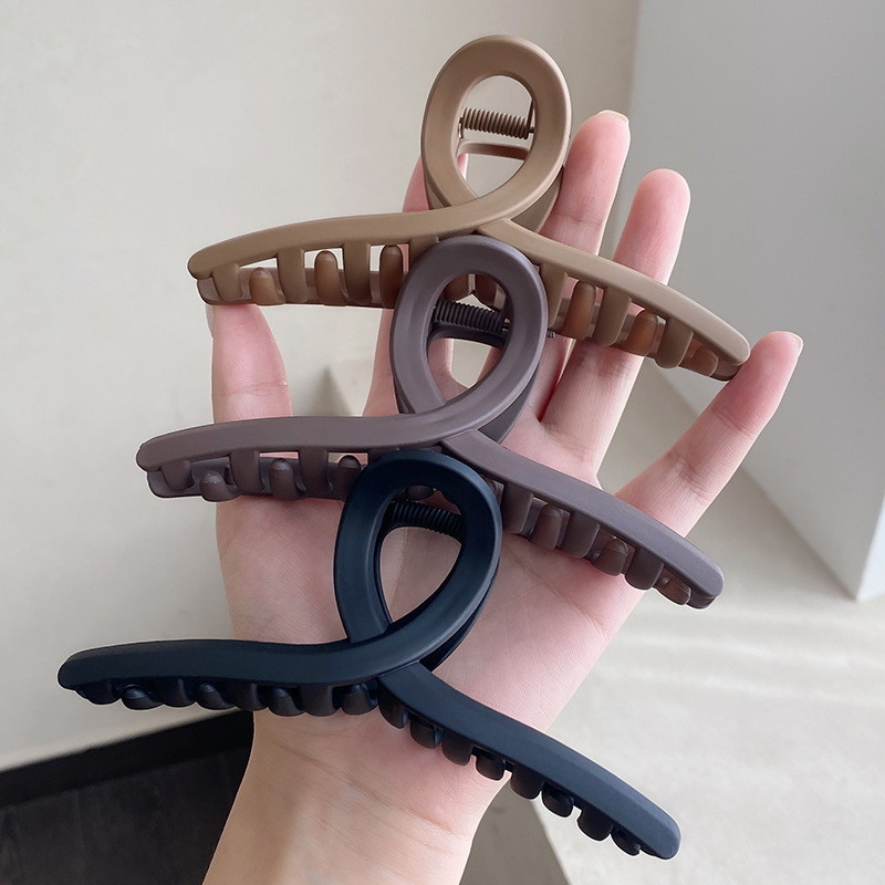 Black shark hair clips for women with a high-end feel, large hair volume, big hair gripper, back of the head, updo hair clips, headwear gripper details Picture