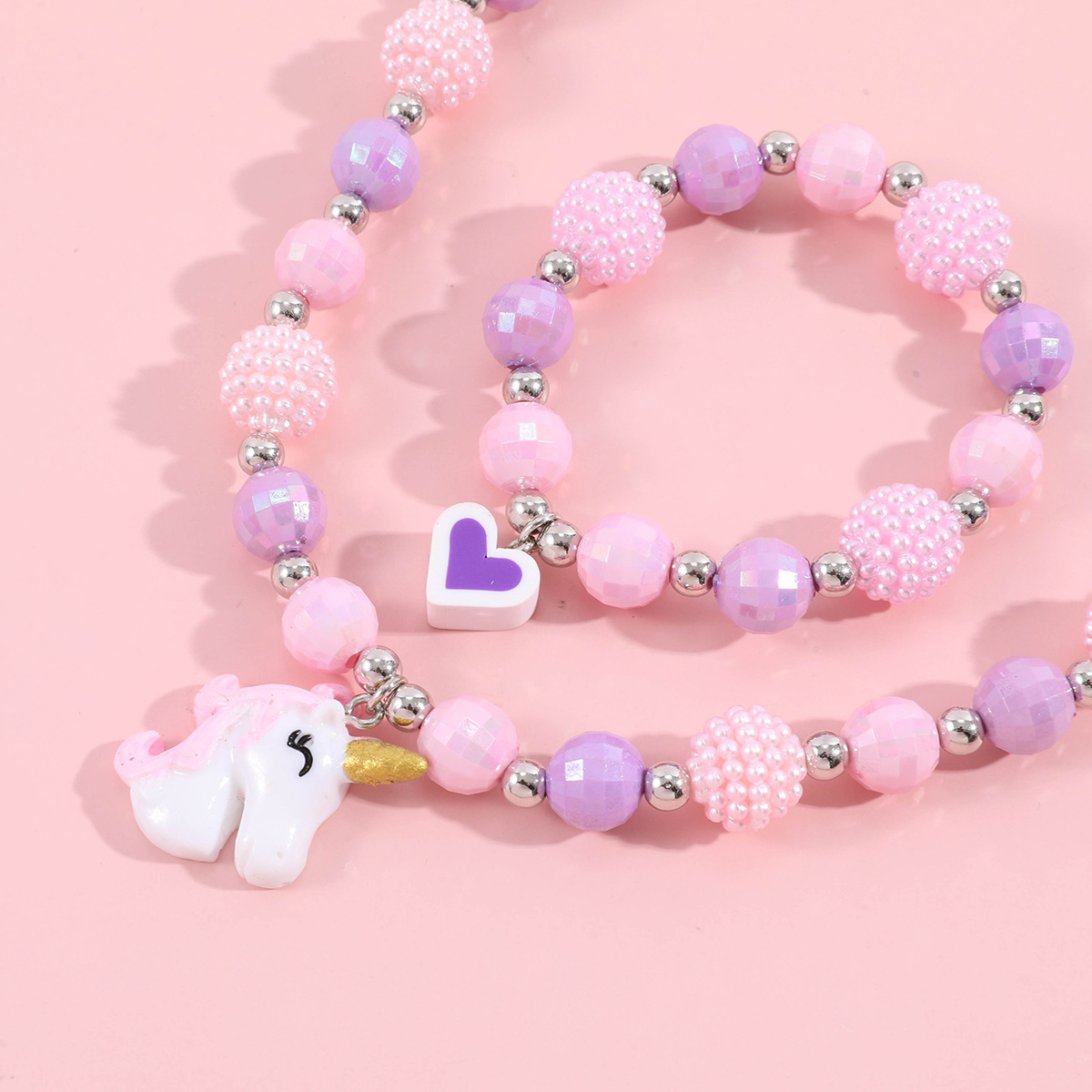 Unicorn necklace bracelet set Resin pendant + acrylic children's beads European and American animal cartoon children's necklace details Picture