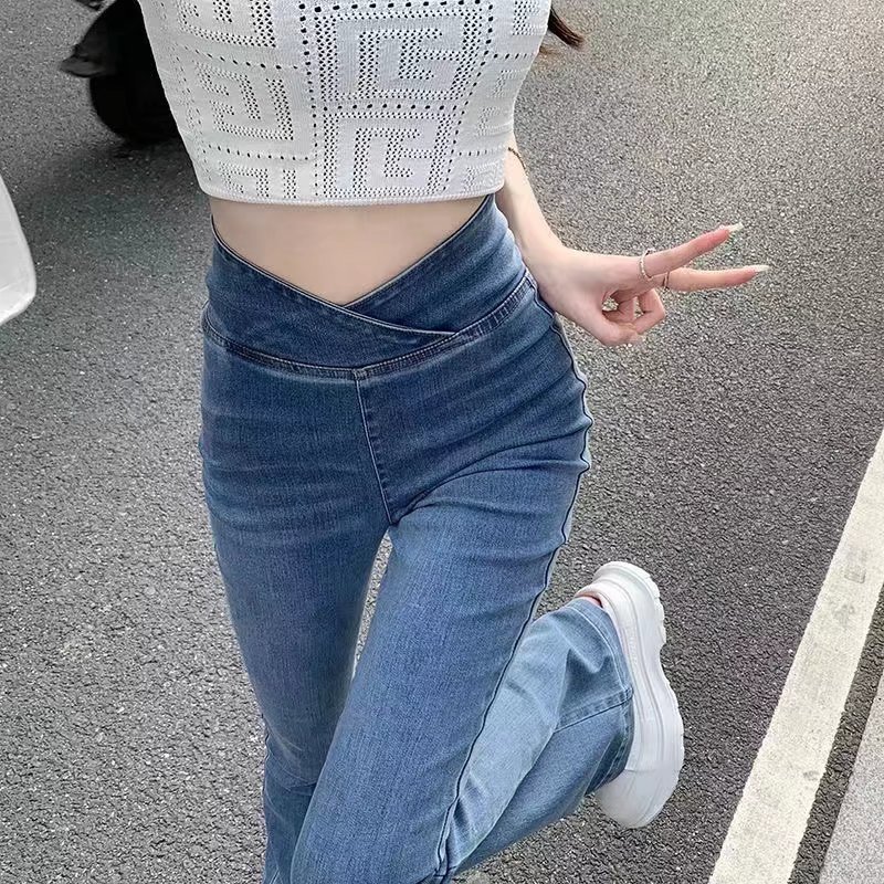 Retro blue high-waisted flared jeans for women, new spring and autumn style. They are elastic and slimming, versatile, floor-length flared pants details Picture