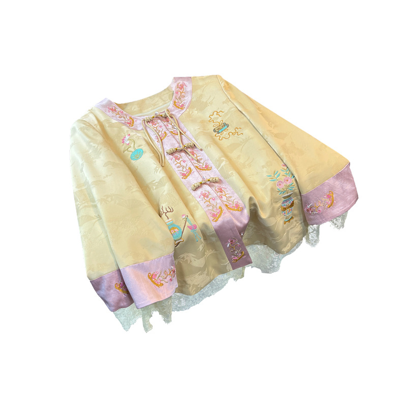 New Chinese-style women's clothing for 2025, featuring a petite design with tassel embroidery and lace patchwork. Spring Item Picture