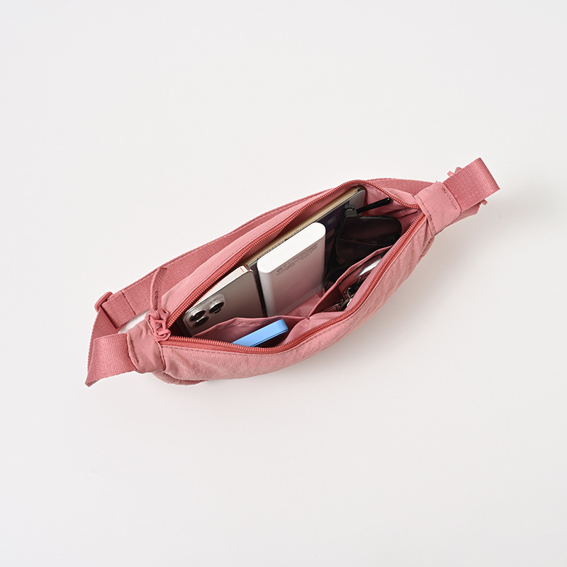 斜挎包女新款白底实物图