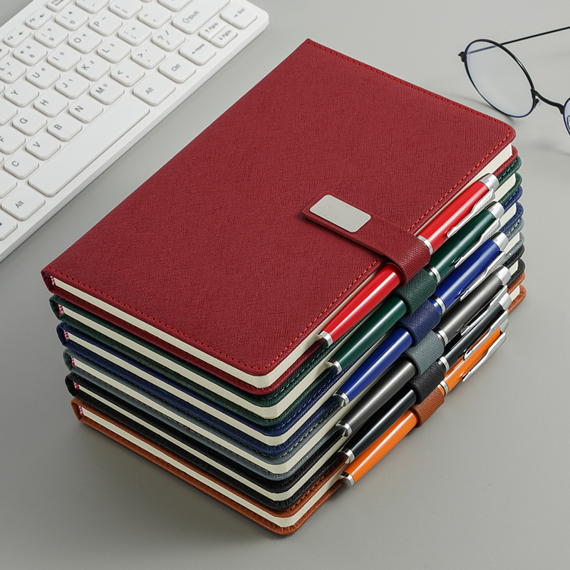Wholesale of business notebooks, customized gift box sets, insulated cups, high-end office and meeting notebooks with logo printing Application Scenario