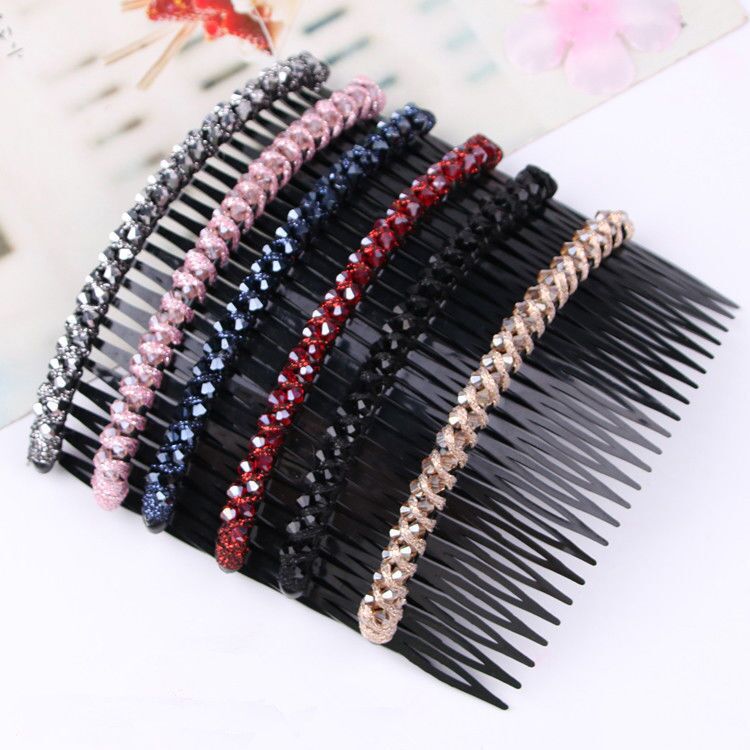 Crystal Hairbrush Bangs Hairbrush Back-Up Haircard Back Of Head Broken Hair Organizer Korean Hair Accessories Adult Hairpin Wholesale Application Scenario