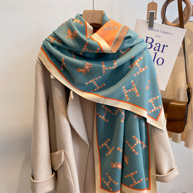 New Scarf Women's Imitation Cashmere Pulled Wool Thickened 2022 Winter Shawl Everything Neck H Letter Fashion Brand Explosion Application Scenario