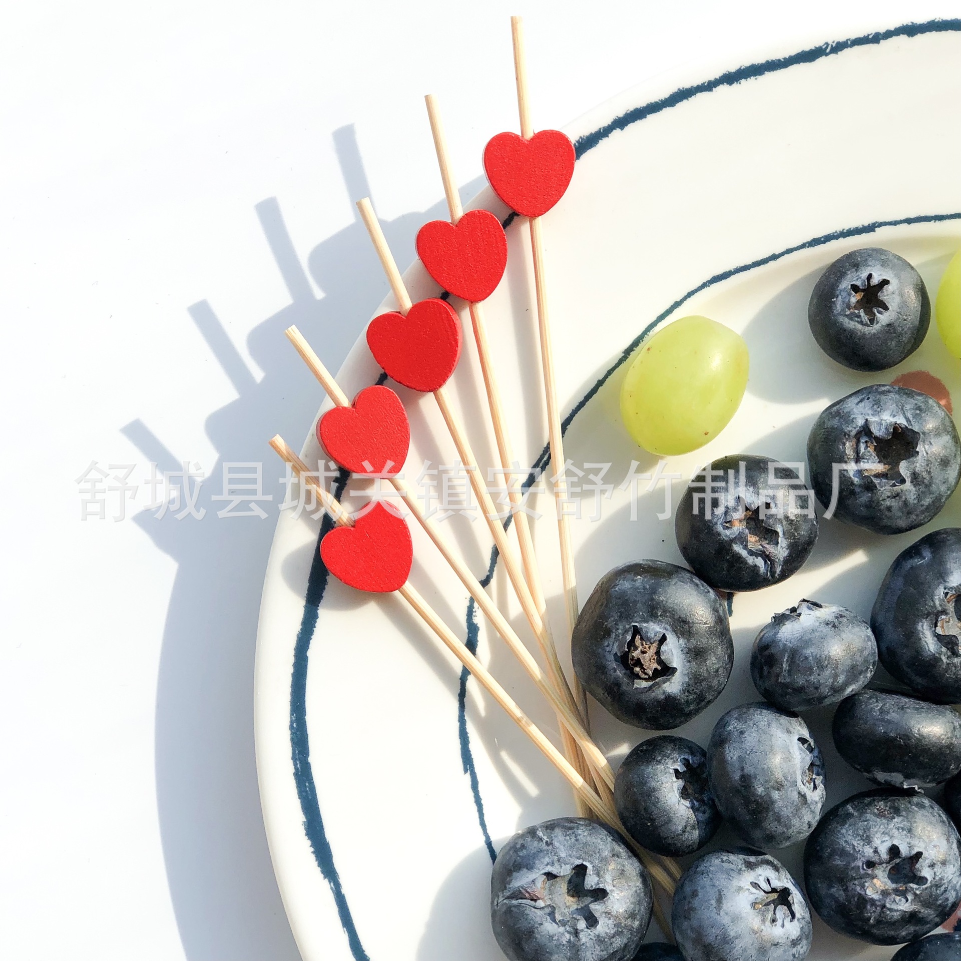 100 Pieces/Packet Valentine's Day Disposable Art Bamboo Skewer Net Red Cute Love Cake Sign Fruit Sign Sushi Tag Application Scenario