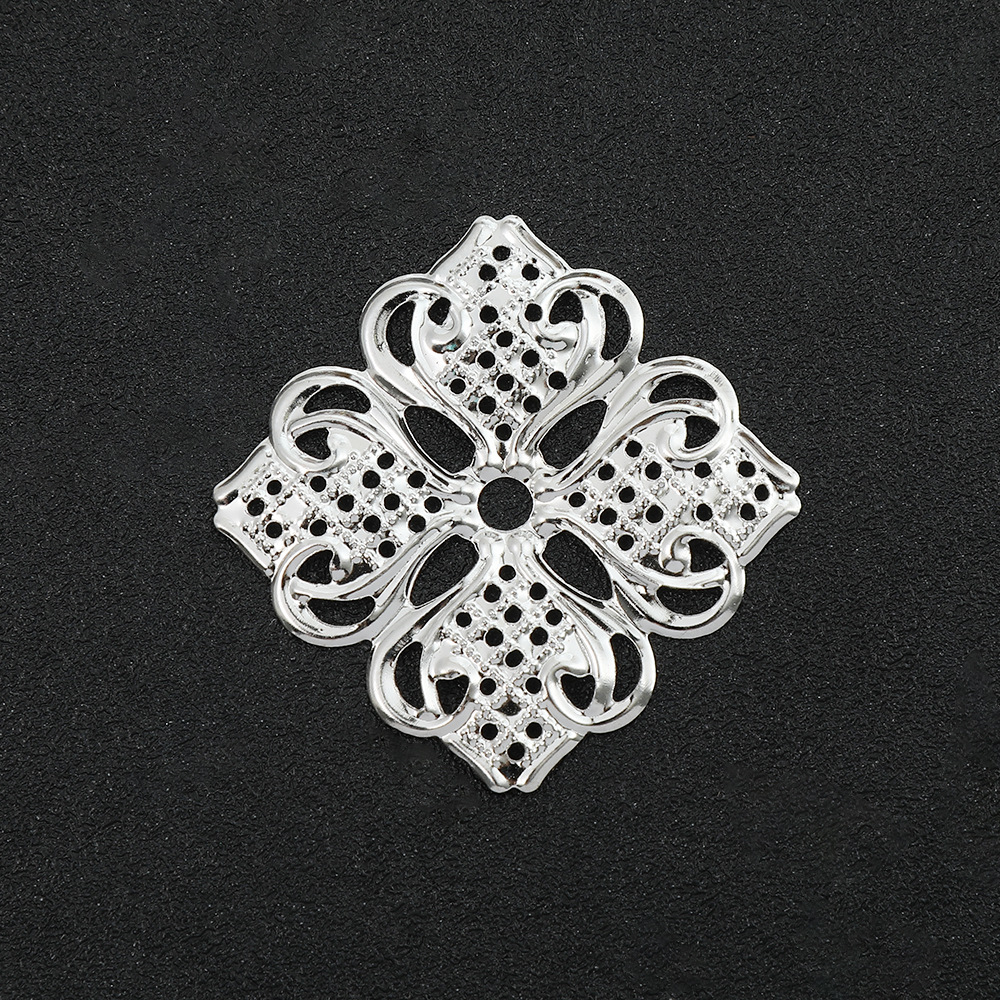 New Chinese Style Diy Hairpin Shaking Fringe Accessories Hairpin Hand Pendant Alloy Material Crescent Flower Piece Wholesale Application Scenario