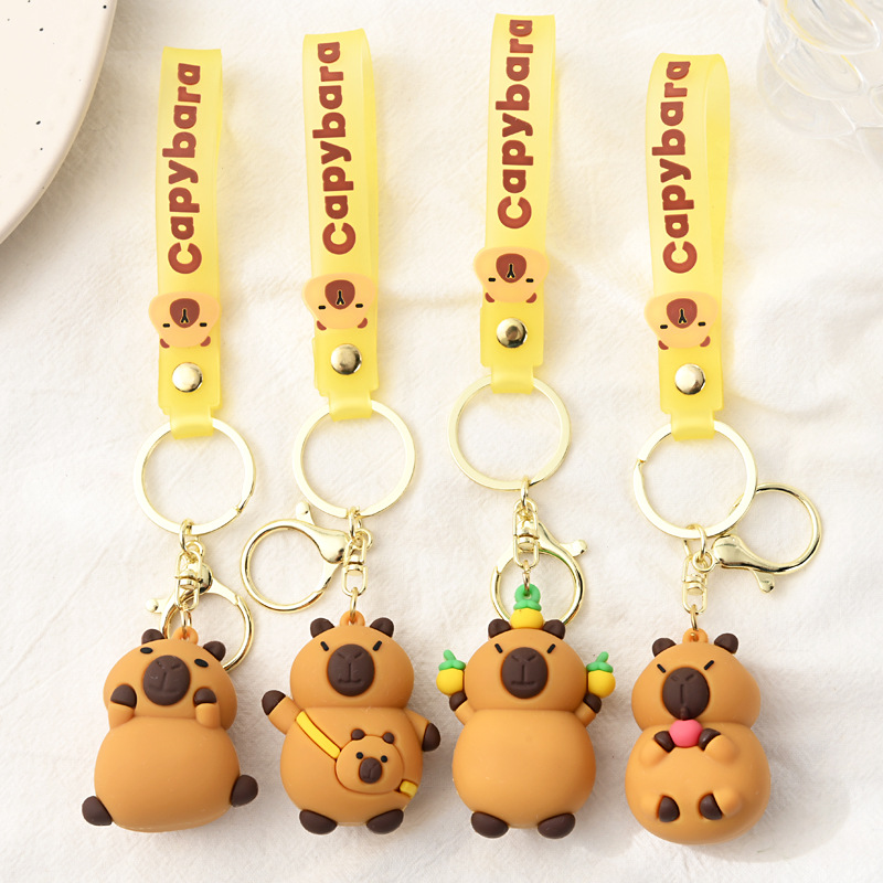 创意卡皮巴拉钥匙扣卡通可爱水豚挂件包包挂饰卡皮巴拉公仔钥匙链图