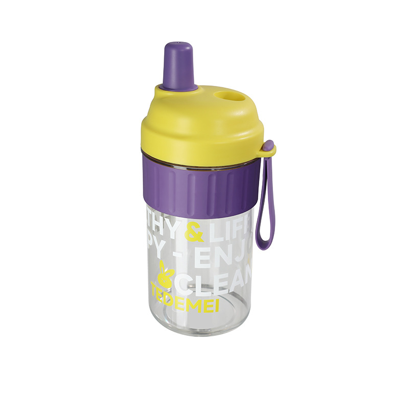The new Tedemei water cup features a high level of appearance. It is a portable student straw and a portable water cup for both boys and girls Item Picture