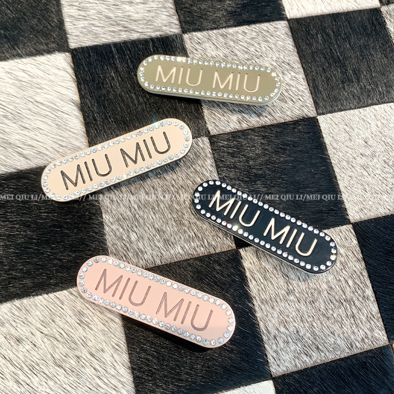 Little Red Book Selling Vitality Girl Miu Letter Acetic Acid Duck Beak Clip Hair Clip Net Red Ins Side Fringe Clip Hair Accessories details Picture