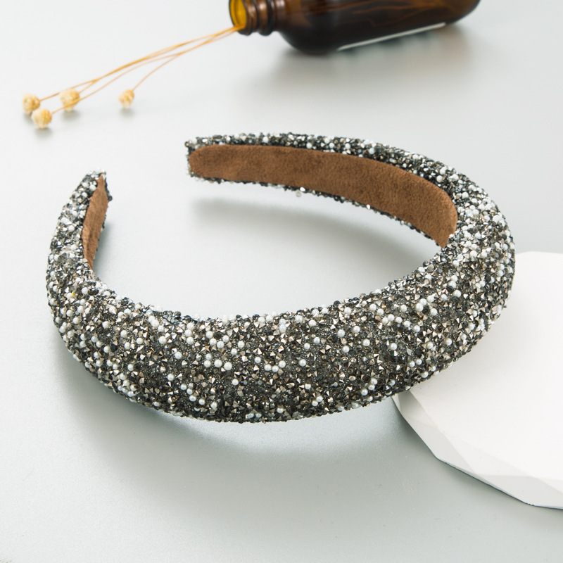 New Hairband Europe And The United States Fashion Light Luxury Full Of Diamond Pearl Headband Women Korean Style Face Wash Headwear Wholesale Foreign Trade Application Scenario