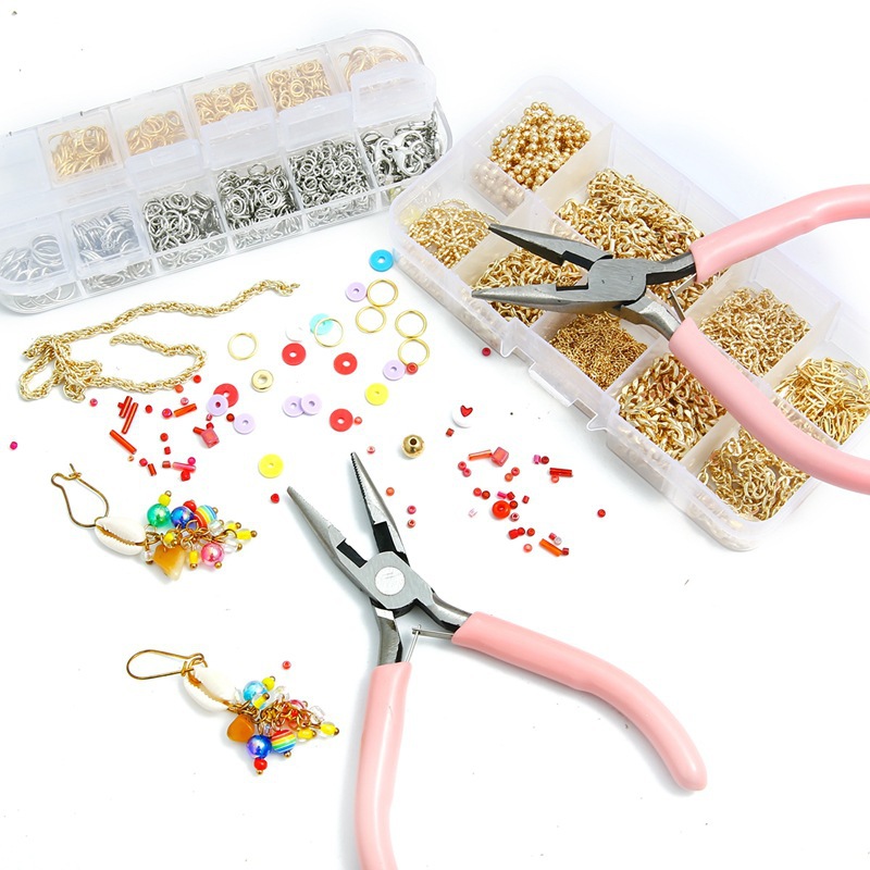 Handmade Diy Pliers, Pink Pointed-Nose Pliers, Jewelry Pliers, Multi-Functional Round-Nose Pliers, Mini Jewelry Winding And Beading Tools Application Scenario