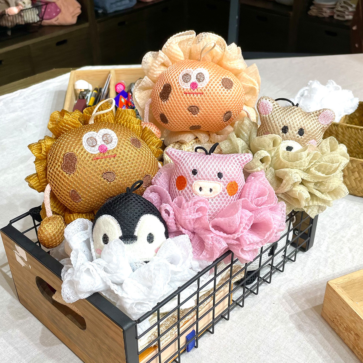 Quduo Soft Non-Loose Bath Flower Home Student Bath Ball Cute Bubble Ins Wind Bath Net Red Bath Flower Cartoon Bath Ball Application Scenario