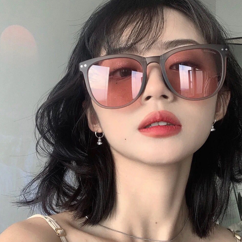 抖音墨镜女网/折叠产品图