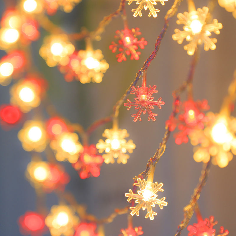 LED light strings, USB creative snowflake Christmas tree lighting fixtures, flashing lights, battery boxes, holiday decorative lights, room atmosphere decoration