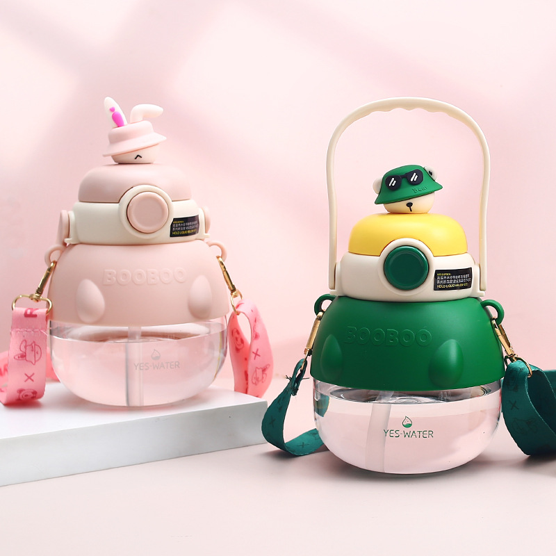 Popular straw, big-bellied cup, cartoon children's water cup, summer high appearance level, large-capacity sports water bottle, student plastic cup Application Scenario