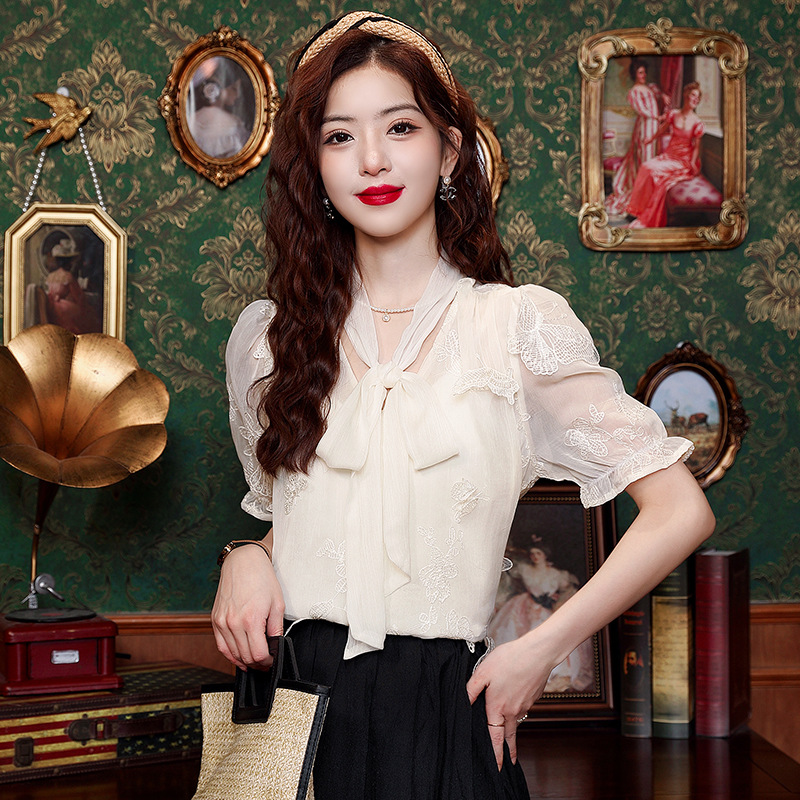 2024年夏季女装高级感蕾丝雪纺衬衫女设计感小众别致蝴蝶结衬衣