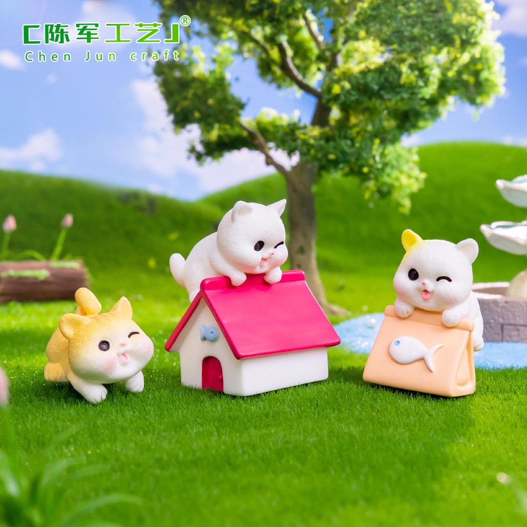Micro-landscape creative, cute little cat doll, gardening kid house, DIY decorative accessories, desktop small ornaments Application Scenario