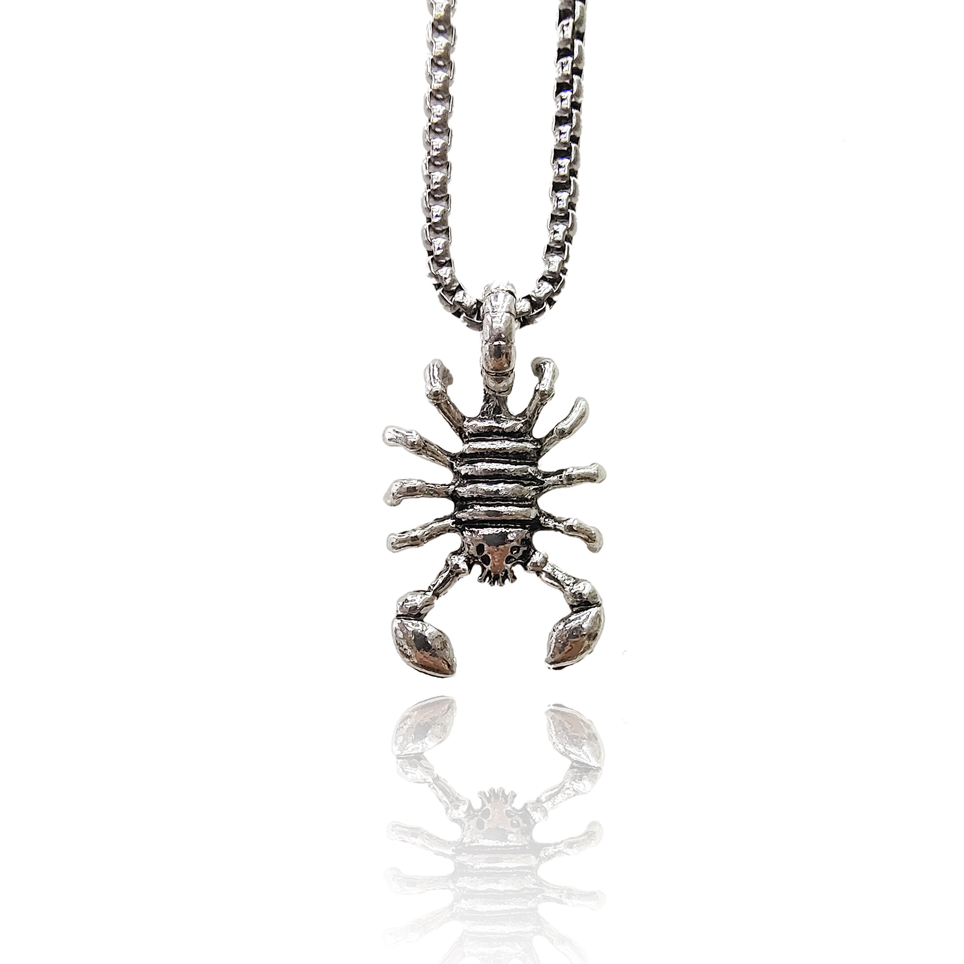 Net Red Men's Necklace Europe And The United States Military Brand Necklace Sweater Chain Alloy Scorpion Pendant Stainless Steel Necklace Wholesale