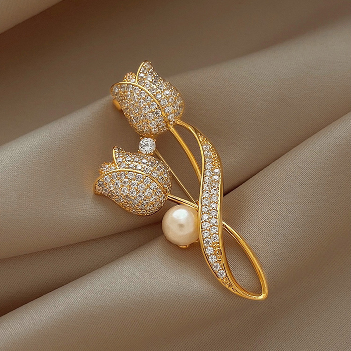 Fashion corsage Cross border brooch high-grade female anti-slip butterfly brooch high-grade feeling niche new corsage Specification drawing