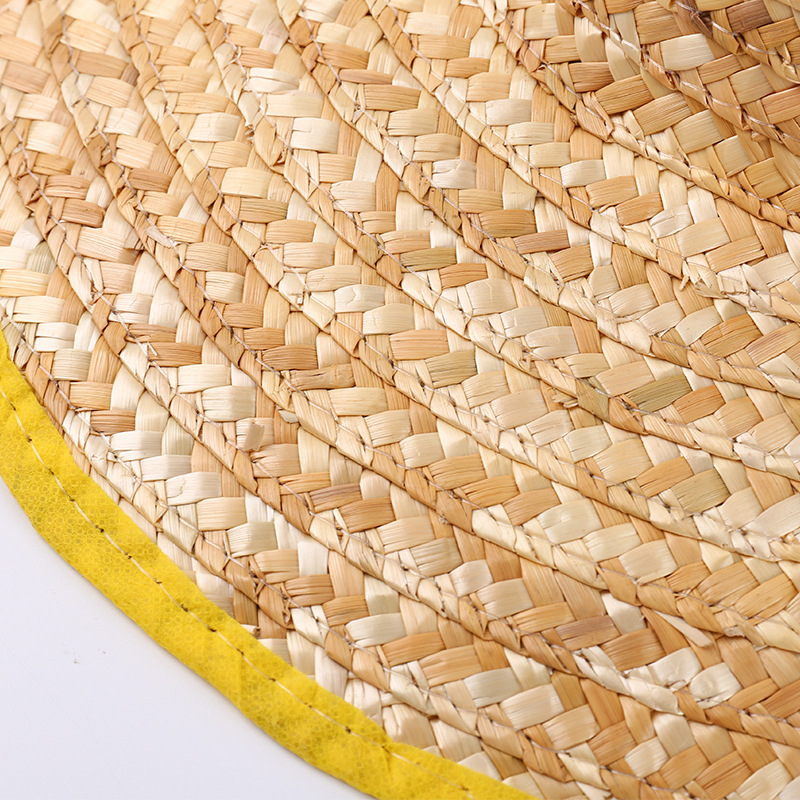 Rural Straw Hat Migrant Workers Summer Men's And Women's Cool Hat 20 Inch Border Sunshade Straw Hat With Large Dome Brim Application Scenario