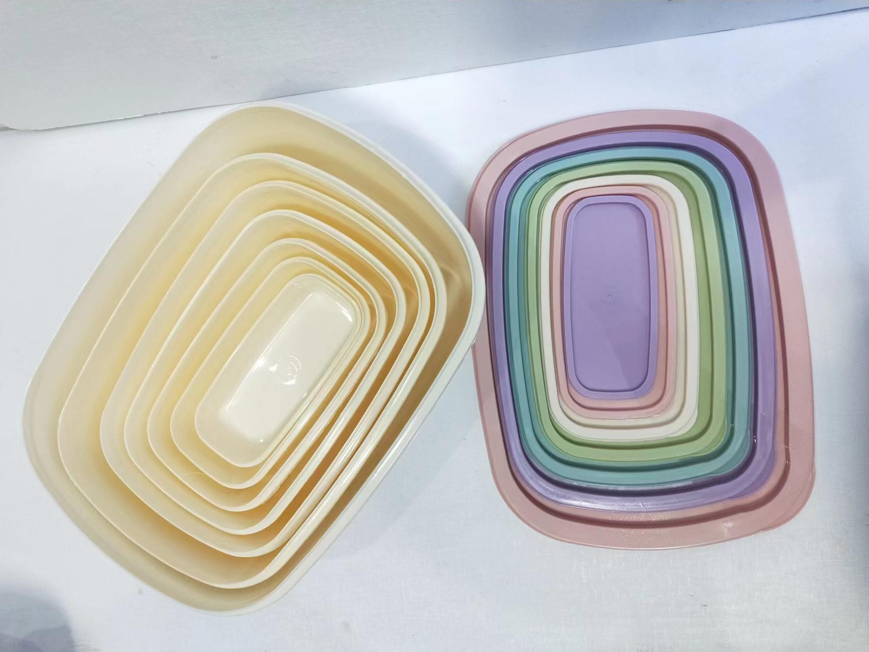 Household seven-piece plastic rectangular sealed food storage box, food freezing kitchen, large-capacity refrigerator storage box Specification image