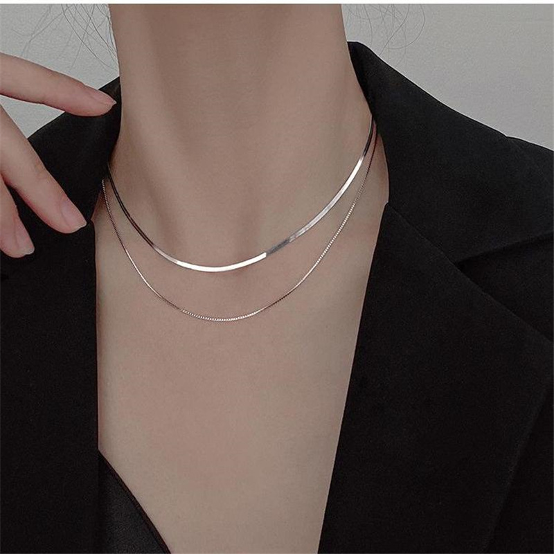 Double Layer Wear Titanium Steel Snake Bone Chain Light Luxury Niche Design Sense Necklace Women Cold Wind Collarbone Chain Hip Hop Accessories