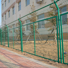 框架护栏网公路铁路水库河道围栏网养殖防护铁丝网隔离围墙护栏网