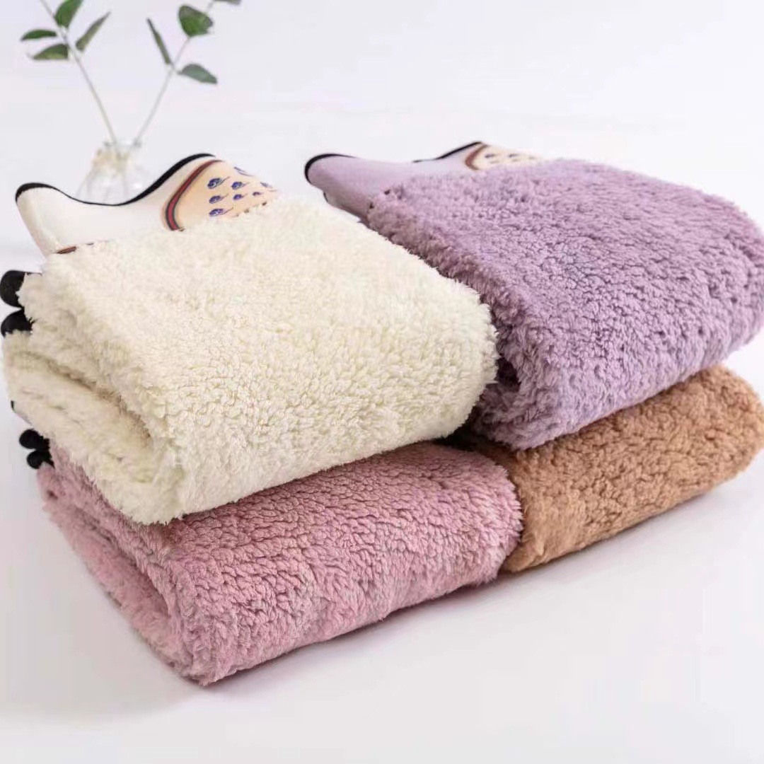 Wholesale of 2022 autumn and winter thickened cloud fleece leggings, women's outerwear lamb fleece thermal pants, black one-piece pants
