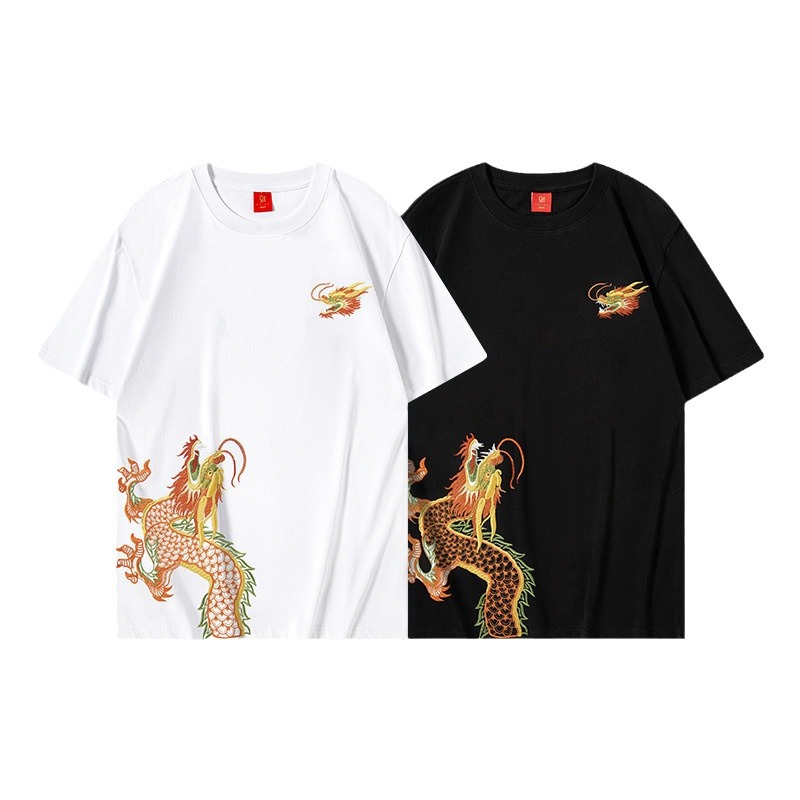 This is a short-sleeved, stylish men's T-shirt with a unique Chinese trend and heavy dragon embroidery. It is a loose, pure cotton summer body garment Item Picture