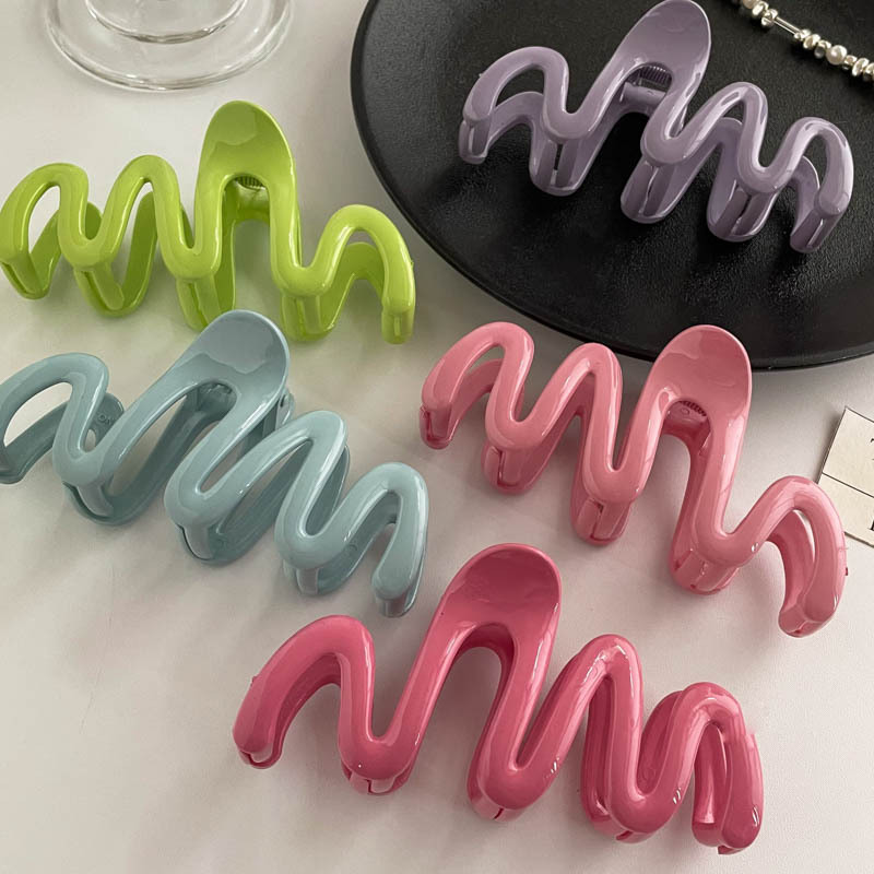13Cm Large Cream Dopamine Wave Grab Clip Summer Hair Clip Women's Back Hair Shark Clip Simple Headwear details Picture