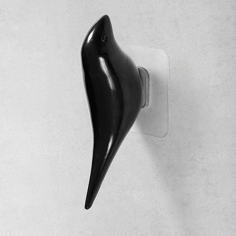 Hook the clothes hook behind the door Application Scenario