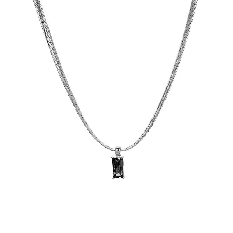 European and American style titanium steel snake bone chain, retro emerald zircon collarbone chain, flat snake chain, cool necklace, simple snake chain wholesale Application Scenario