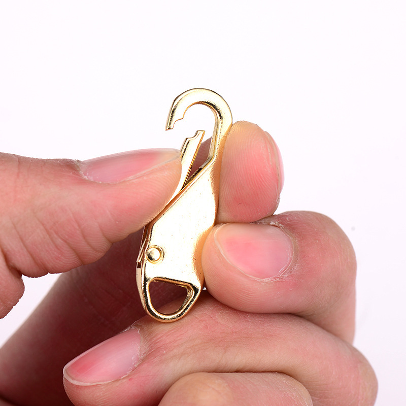 Detachable pull TAB for down jackets, coats and bags, universal pull TAB, clasp repair, pendant, zipper TAB accessory, pull TAB Application Scenario