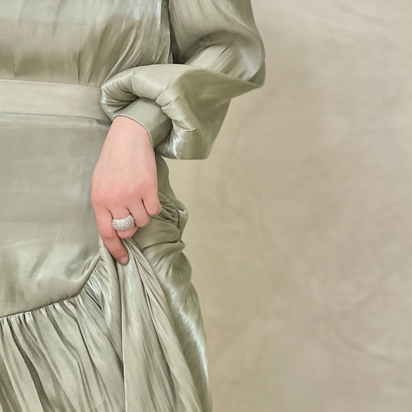 A new 2024 spring collection of cross-border women's clothing from Europe and America, featuring a fashionable, elegant and high-end style with pleated A-line dress details Picture