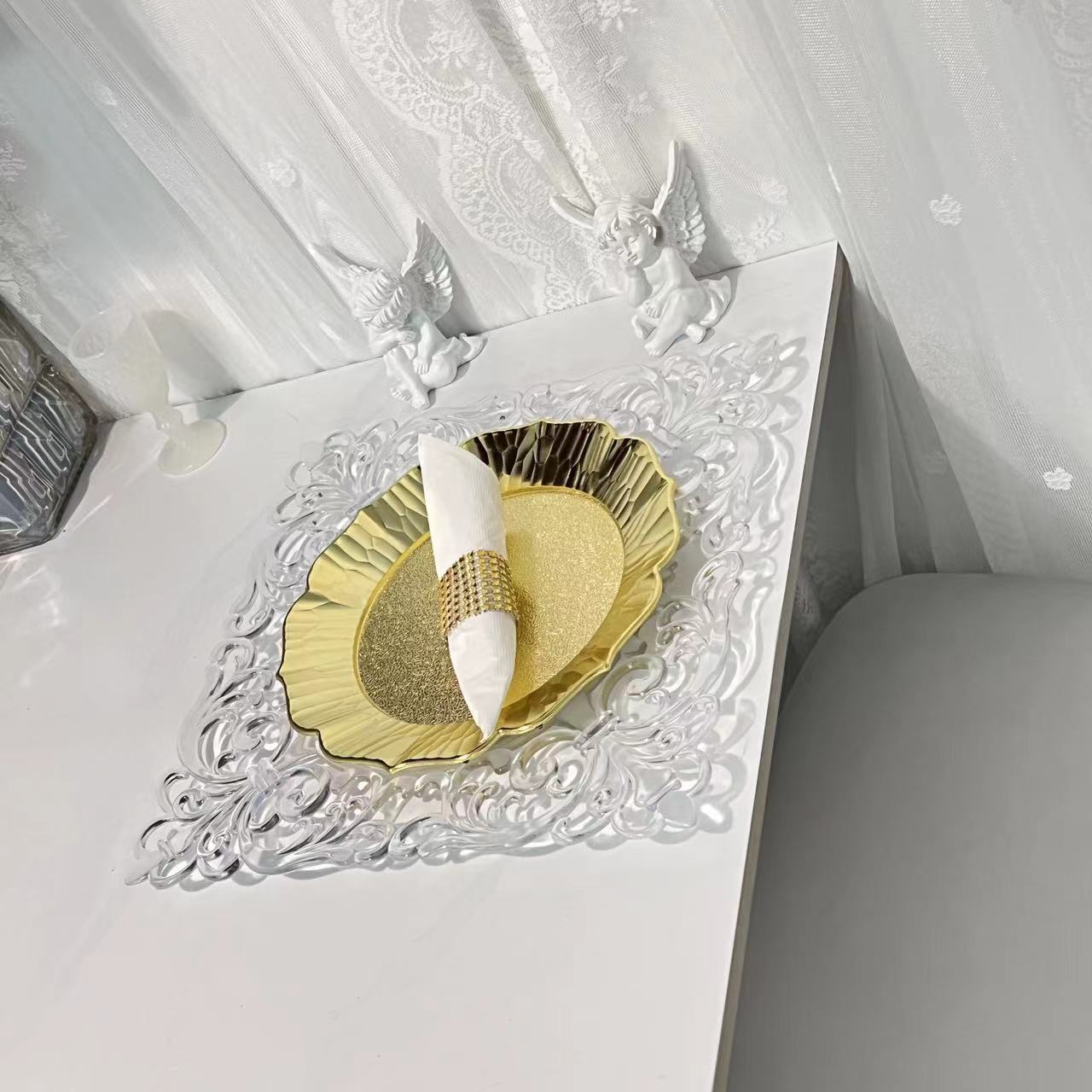 Foreign trade transparent wedding hotel party spray painting process decoration plastic deep fruit plate, gold transparent large fruit plate square details Picture
