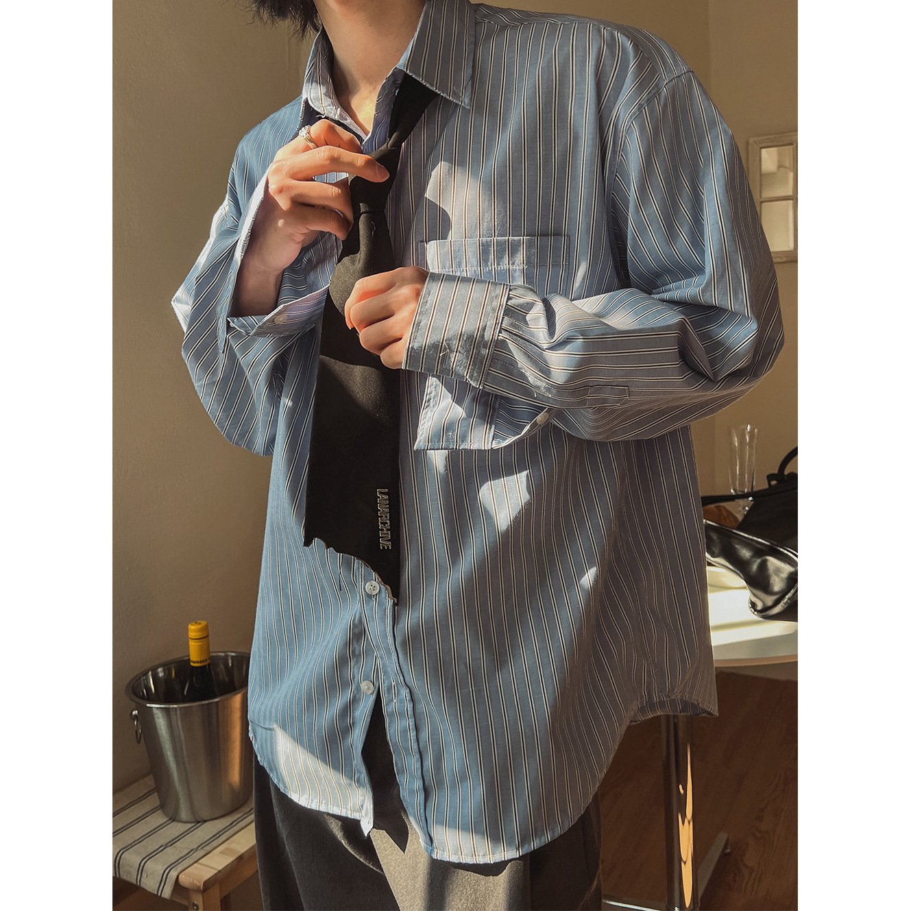 MYQ Japanese striped long-sleeved shirt for men, loose and casual autumn shirt, Korean-style commuting old money style outfit Specification image