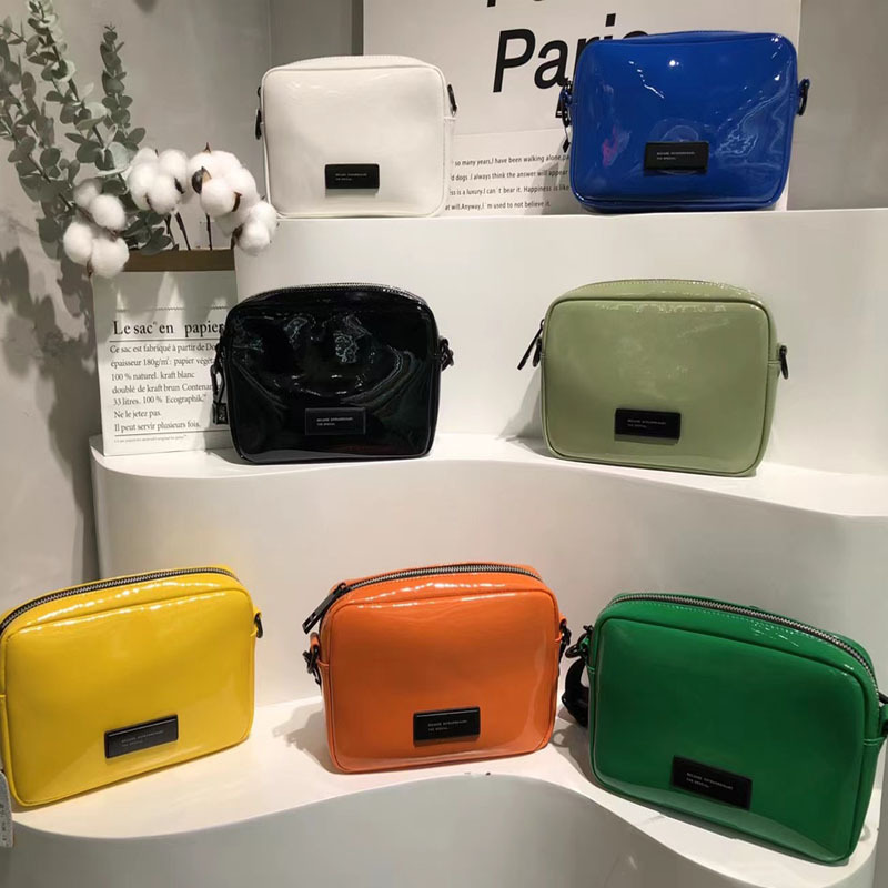 真皮女包 2022春夏新款潮流百搭漆牛皮单肩包 时尚网红斜跨小方包