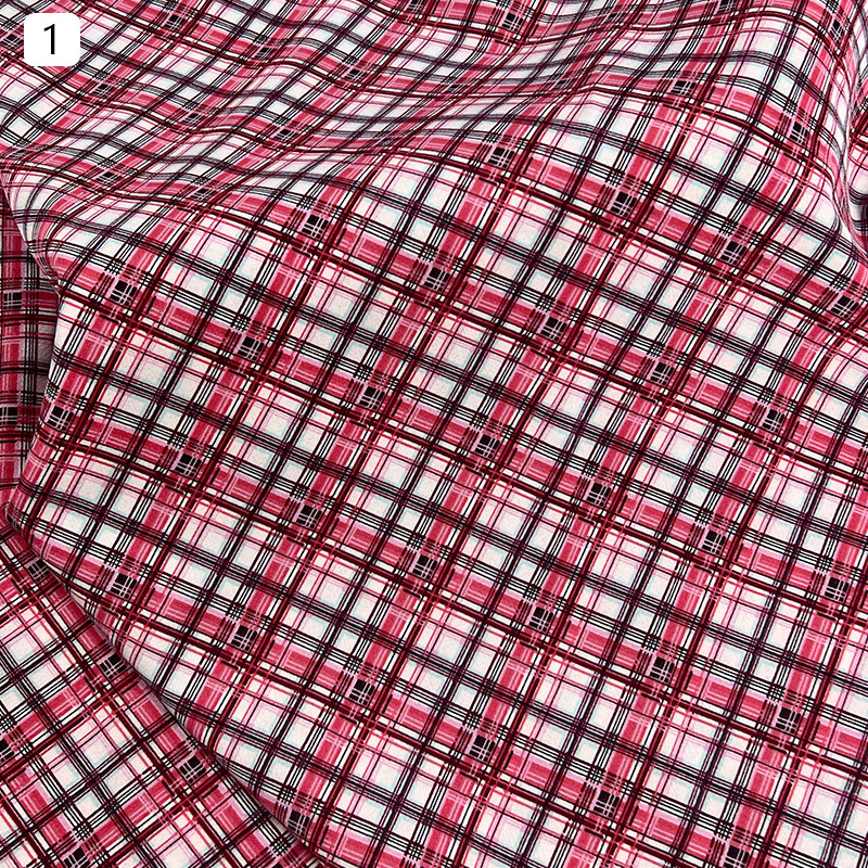 The fabric of the diagonal checkered printed dress has small checkered patterns on all four sides. It is a knitted fabric for export clothing, T-shirts, accessories and bags pic 8