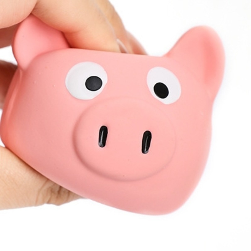 Cute cartoon animal-shaped pet toys, fun and vocal dog toys, latex teething pet chewing toys Application Scenario