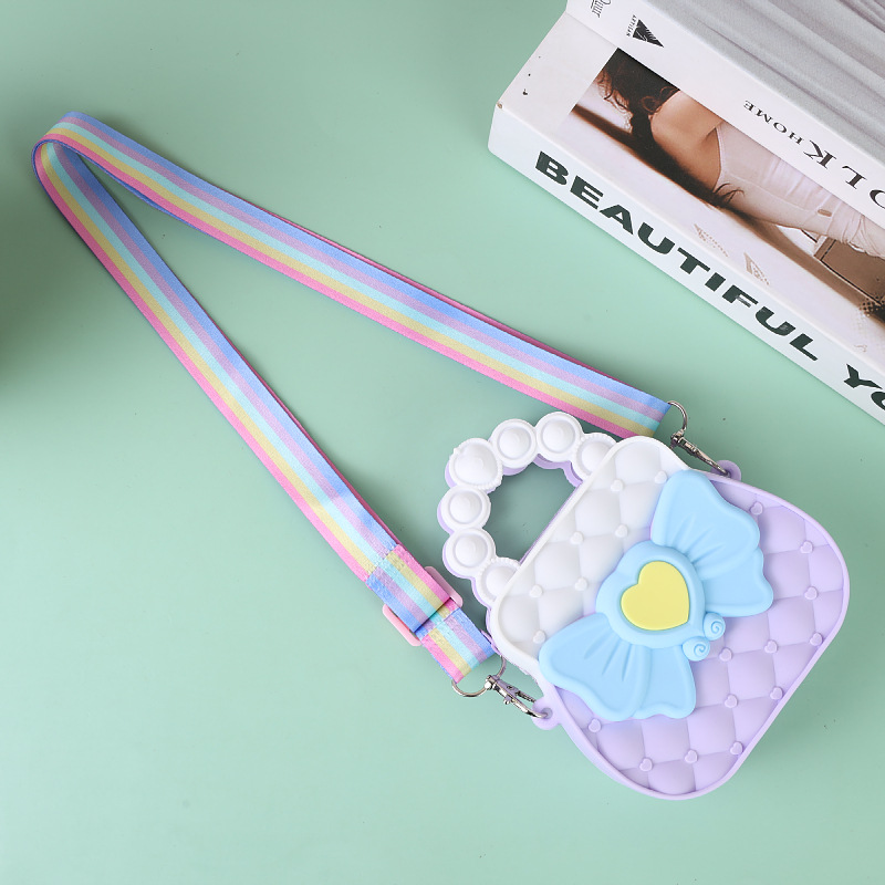 Girls New Princess Handbag Cute Bow Crossbody Bag For Children Little Princess Fashion Single Shoulder Silicone Bag Application Scenario