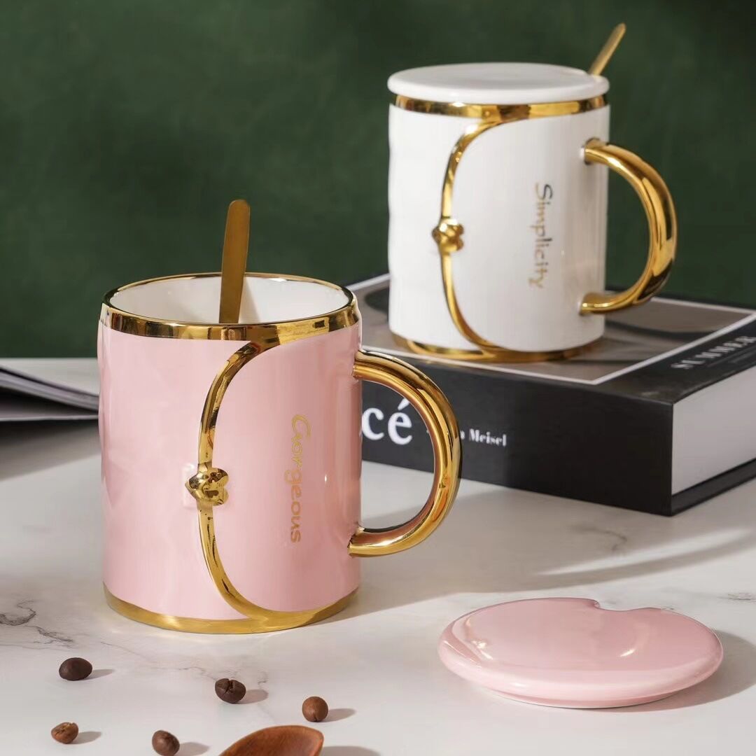 Gold-plated handbag, ceramic mug Application Scenario
