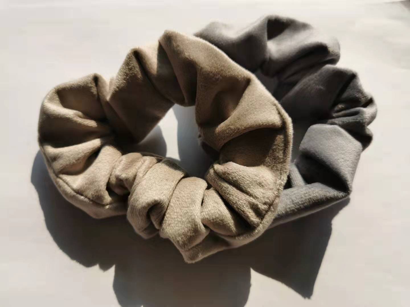 2022 comercio exterior nuevos productos todos los días versátil de alta bala terciopelo de pelo grueso grueso temperamento alto sentido de las mujeres moda francesa tiara Specification image