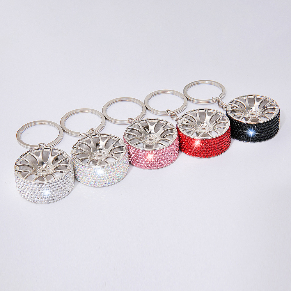 Diamond-Encrusted Wheel Keychain Cross Border Full Diamond Car Keychain Amazon Zinc Alloy Diamond-Encrusted Car Keychain Woman Application Scenario